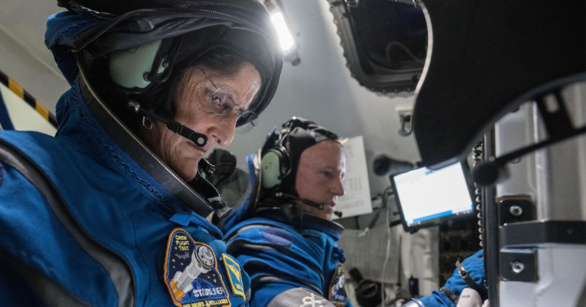 застрявшие два астронавта NАSA. фото: картинки яндекса.