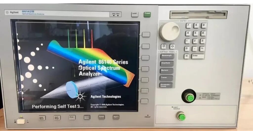 Оптический анализатор для высокоточных измерений Agilent 86142B