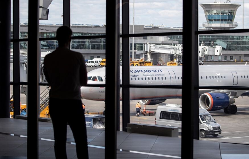    Экс-чиновникам запретят «бежать» из России