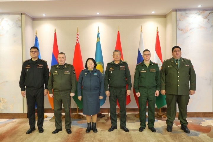 Начальник подразделений международного военного сотрудничества вооруженных сил стран-участниц ОДКБ на встрече в Бишкеке // источник фото: пресс-служба Министерства обороны Киргизии.