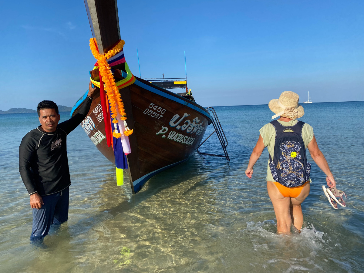 Посадка на лодку