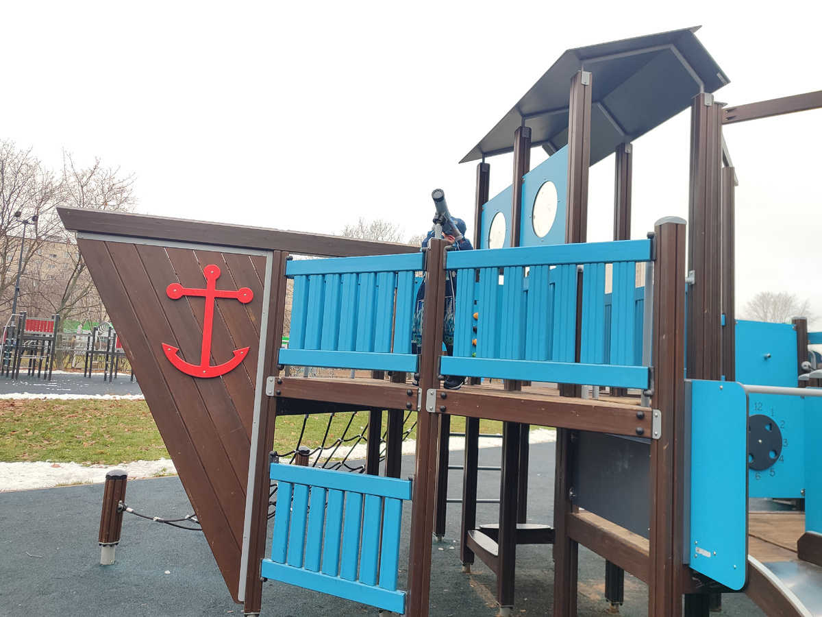 На этой площадке мог бы играть наш сын