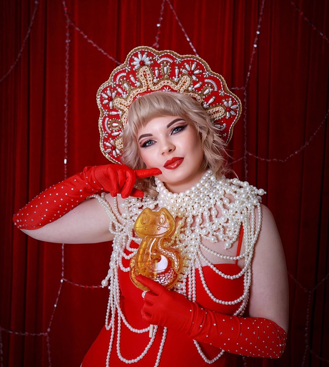 Маргарита Данилова ( Фотограф Ирина Зверева, идея ArtphotoNN, макияж и прическа Ирина Ильина) 
