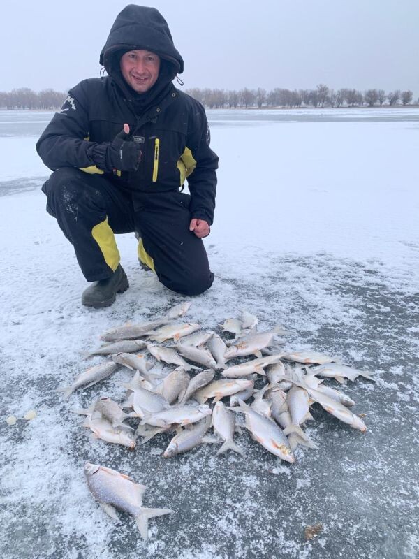 Февраль порадовал рыбаков, хоть на месяц пришла зима, как говорится, и на том спасибо.