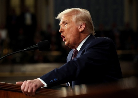    Американцы оценили выступление Трампа в Конгрессе, как вдохновляющее и скорее объединяющее