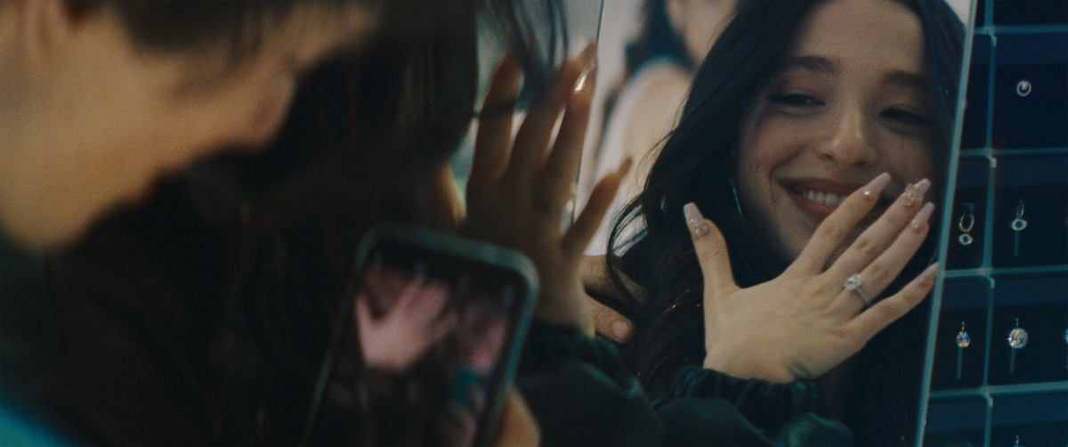 Кадр из фильма "Анора" | Кинопоиск