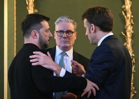    Стармер и Макрон доставят Зеленского в Вашингтон для подписания договорённостей с Трампом