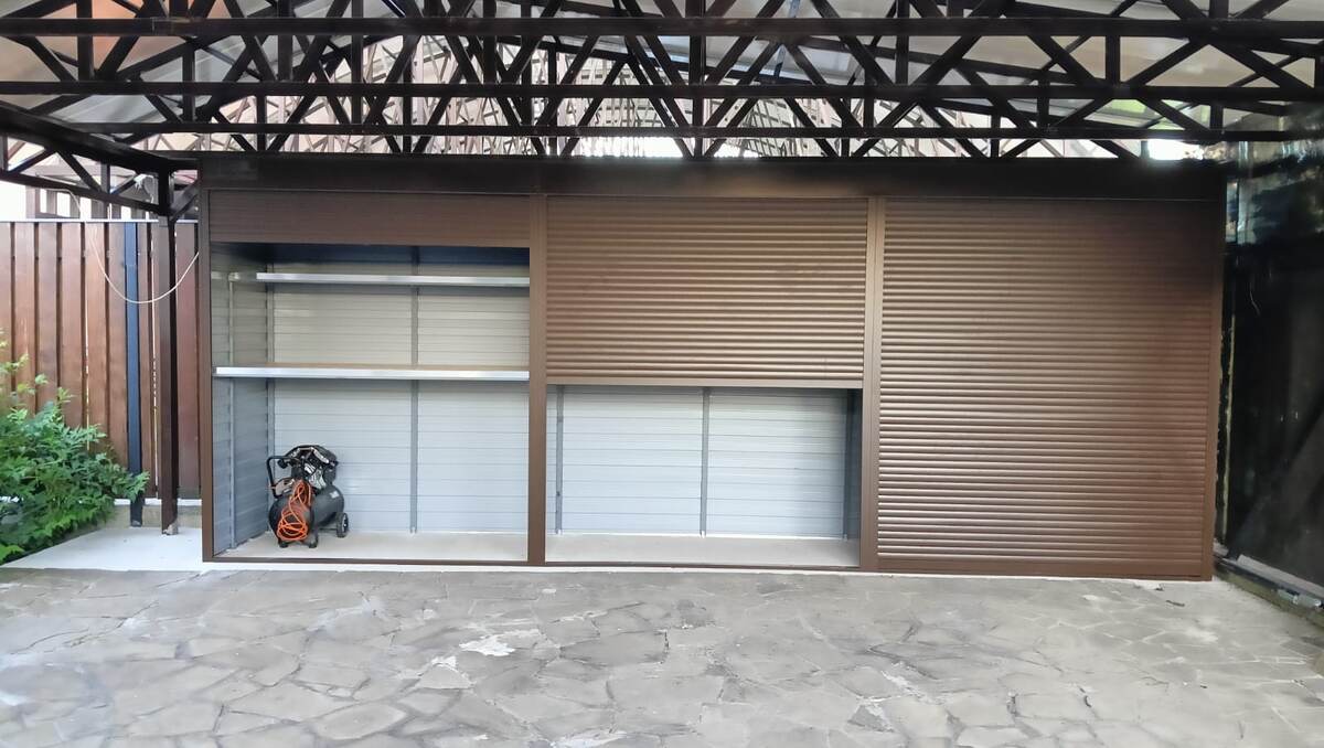 Ролетный шкаф с электроприводом