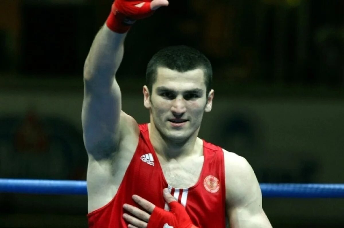    Mash: чемпиона мира по боксу из Дагестана Бетербиева разыскивают за долги