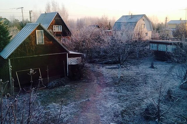    Покупать ли дом, если документы есть только на земельный участок?