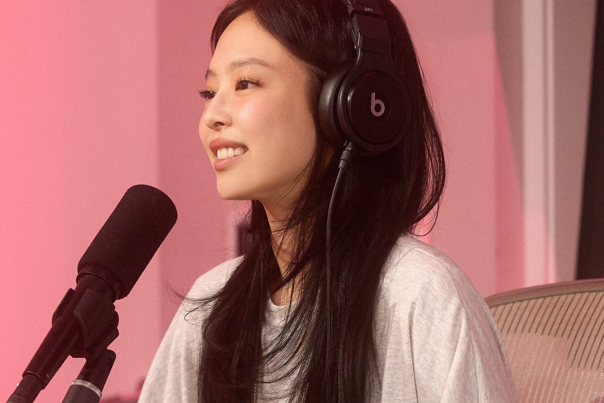     «Я не боюсь быть собой»: Дженни из BLACKPINK о новом альбоме Ruby и уверенности в себе