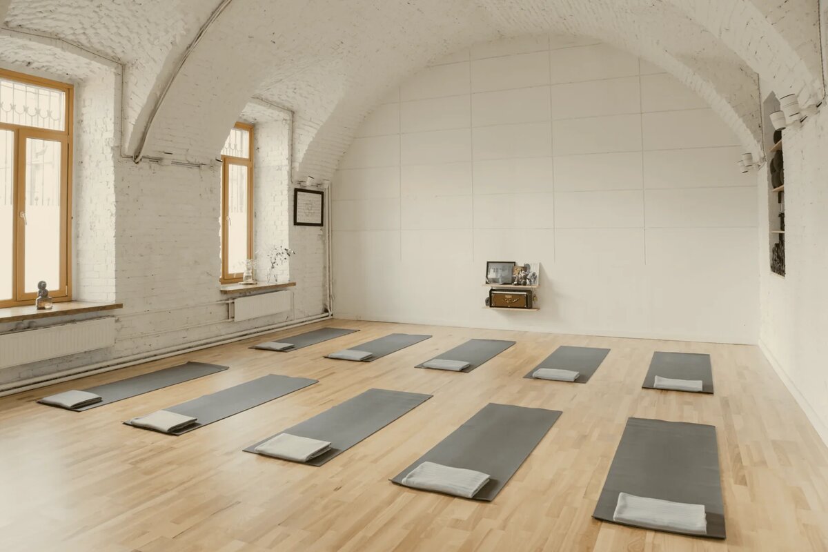    Студия Yoga Space подготовила специальные предложения к 8 Марта (фото 2)