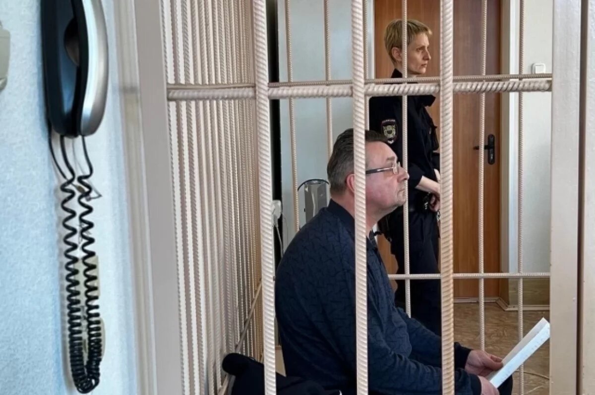    Суд оставил под стражей экс-начальника департамента мэрии Новосибирска