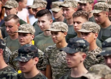    В Верховной раде на 70% готов законопроект о постановке на воинский учёт с 14 лет
