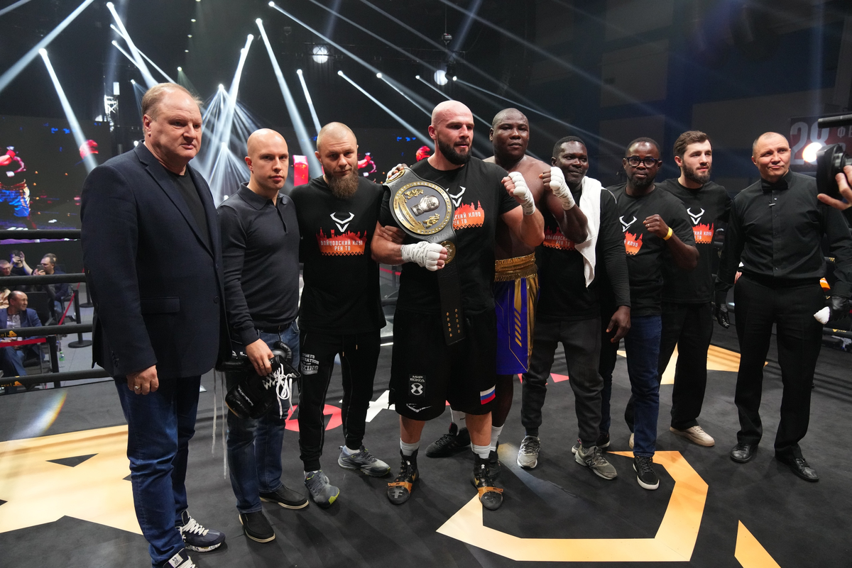 Победитель турнира Сергей Кузьмин. Фото: Бойцовский клуб РЕН ТВ