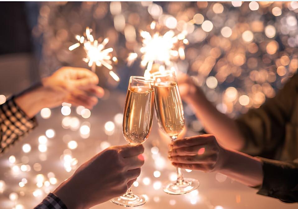 "Хрусталь и шампанское"  - удивительная песня. Фото из свободного доступа.