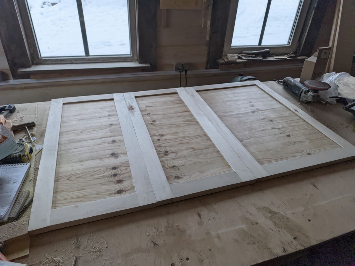 Первая партия дверей и фасад для ПММ