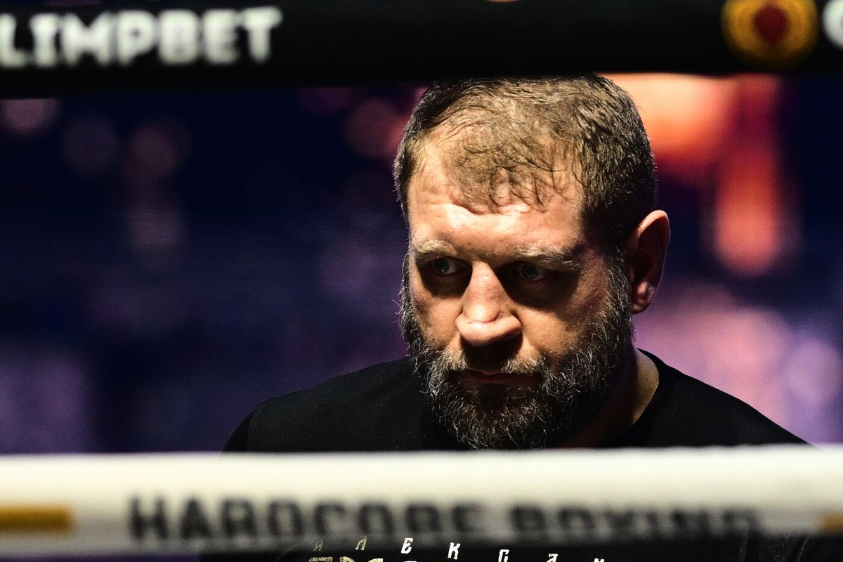     У Александра Емельяненко отказали ноги: что происходит с одним из самых скандальных бойцов России