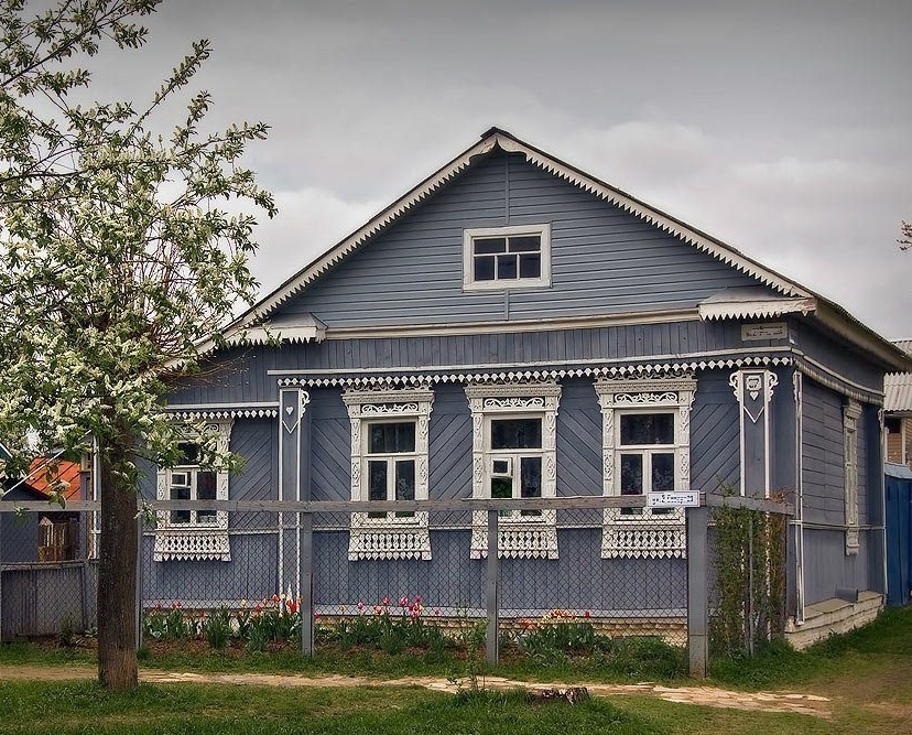 Наследство от бабушки: как превратить деревянный дом в предмет гордости (и не уйти в минус)