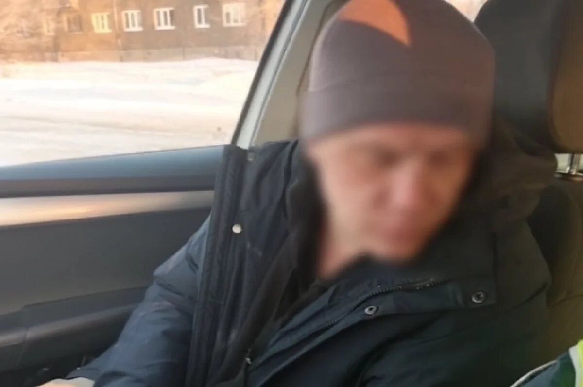    В Магнитогорске пьяный мужчина за рулем преследовал свою возлюбленную