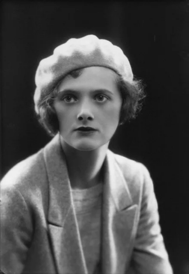 Дафна Дю Морье в юности