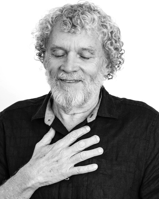 Я знаю, где находится дверь к свободе, и могу пройти через неё в любое время.