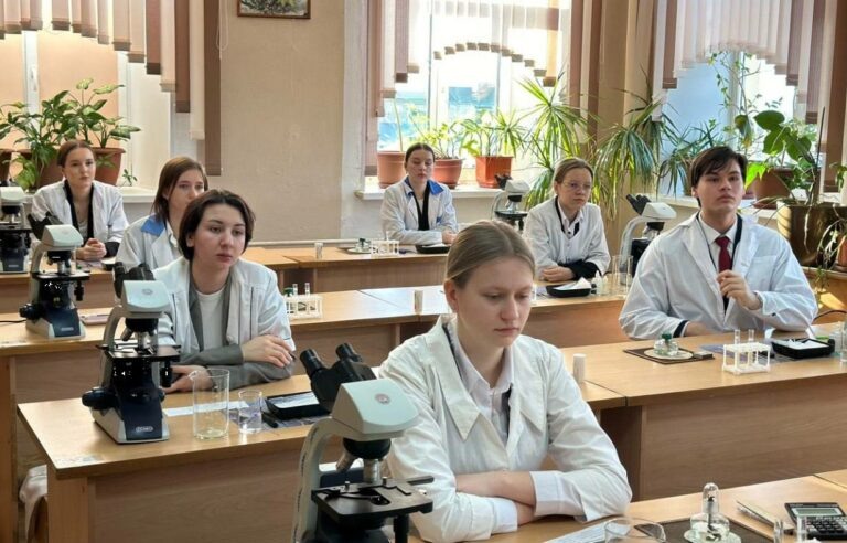    Старшеклассники Оренбуржья готовятся к финальному этапу всероссийской школьной олимпиады Андрей Севостьянов