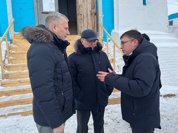    Александр Соколов потребовал сделать тротуары и освещение в Суне