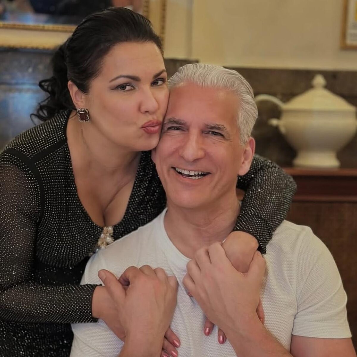    Анна Нетребко и Мигель Эстебан Социальные сети