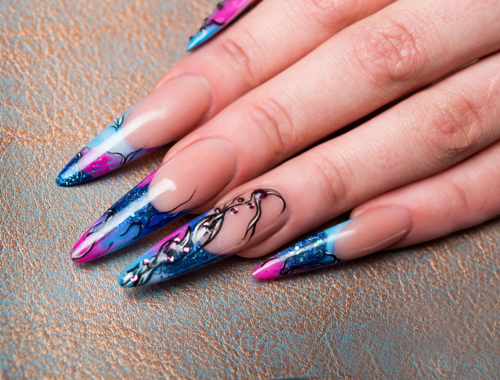 Ногти стилеты