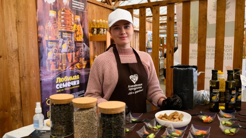     Алтайские продукты на "Дне сибирского поля". Июнь 2023 года. Дмитрий Лямзин