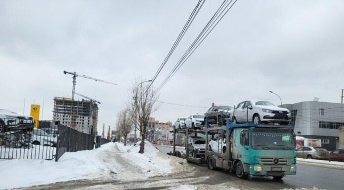    Доля проникновения китайских автобрендов в Сибири, по мнению Сергея Целикова, в том числе зависит от позиций LADA в соответствующих регионах. Фото автора