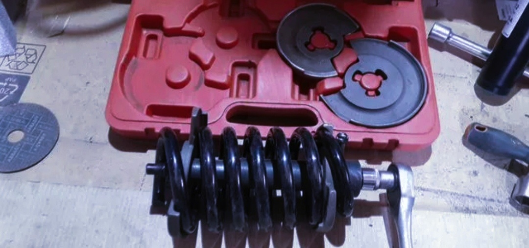 Вот и сам спец инструмент