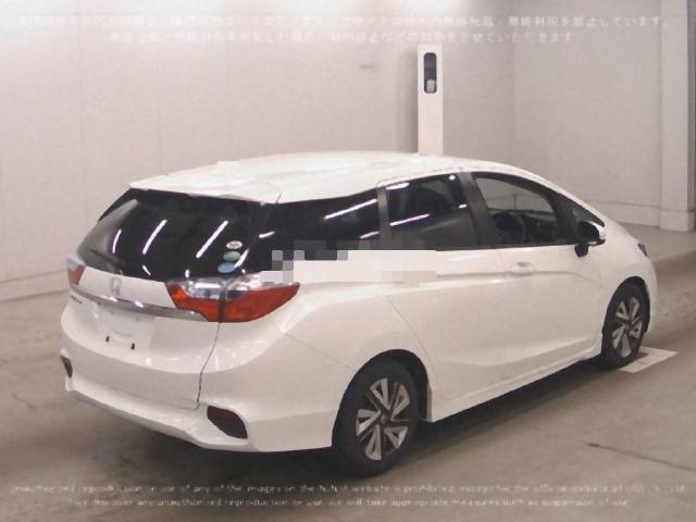 2. Фото на аукционе