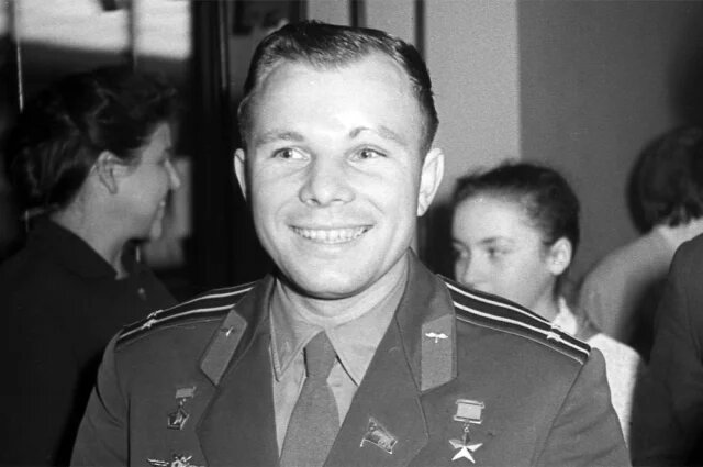    Как Гагарин стал первым из первого отряда?
