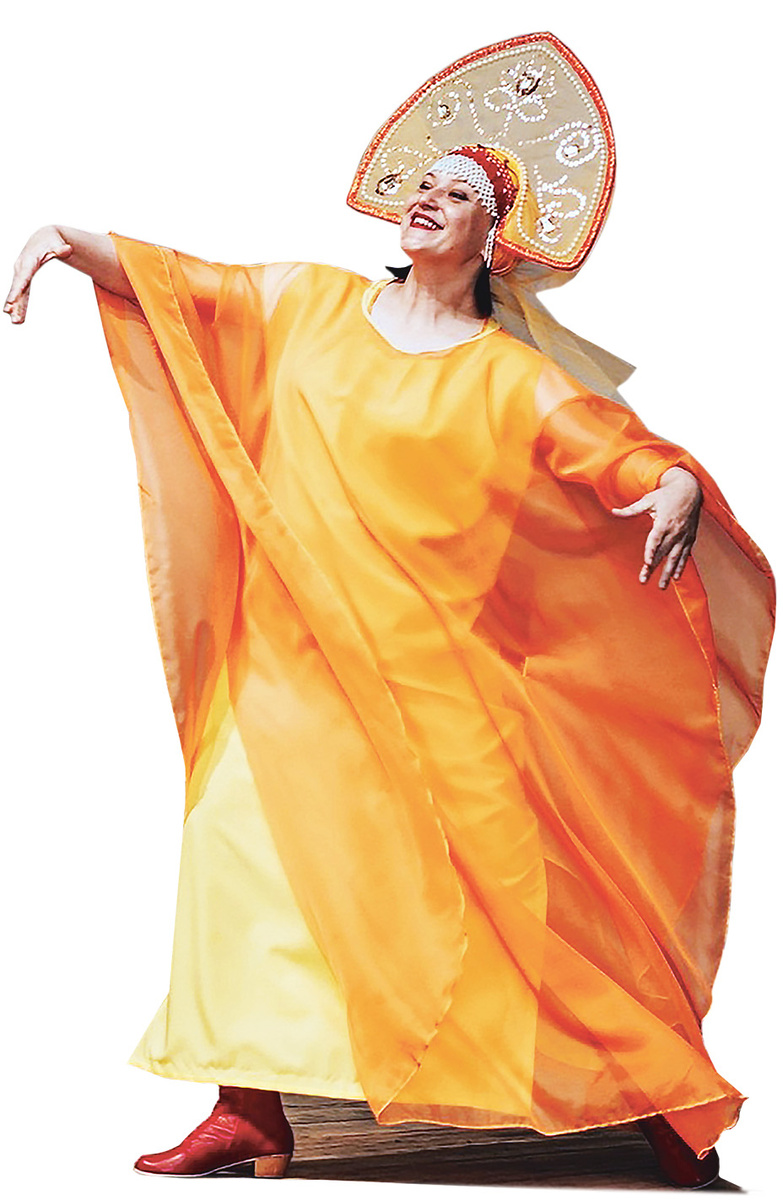 Елена Васильевна сама принимает участие во всех постановках. Фото Александры Кузнецовой.