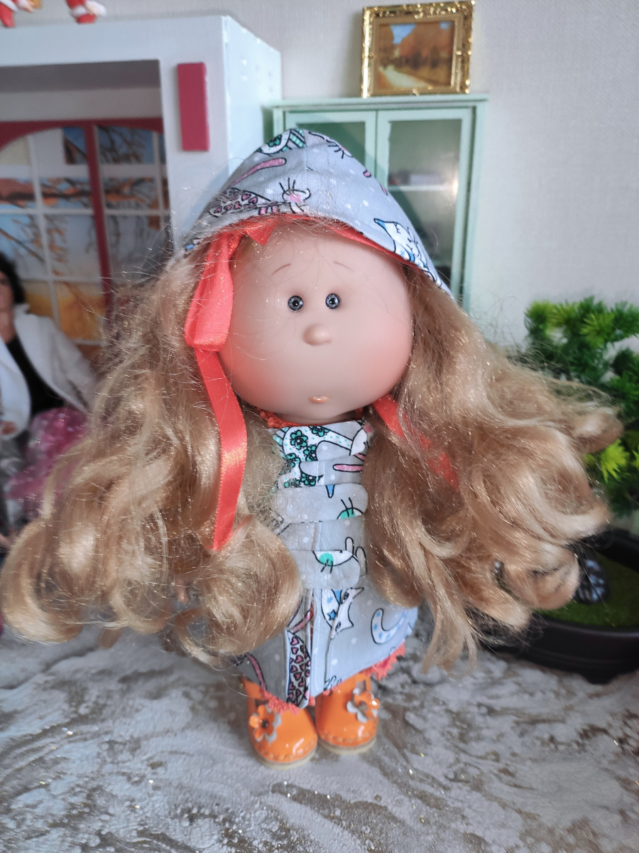 У Мий ручки тоненькие и коротенькие