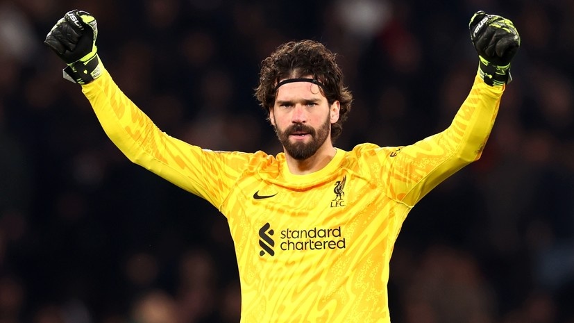     Голкипер «Ливерпуля» Алисон Бекер Gettyimages.ru Chris Brunskill/Fantasista / Contributor