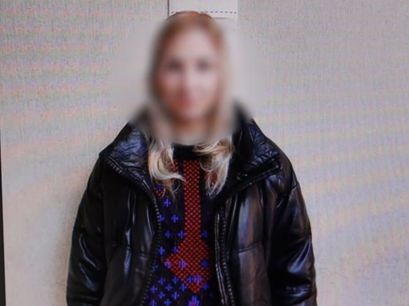 Женщина находится в следственном изоляторе