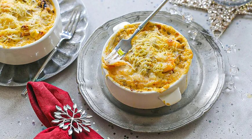   Жюльен с креветками и грибами