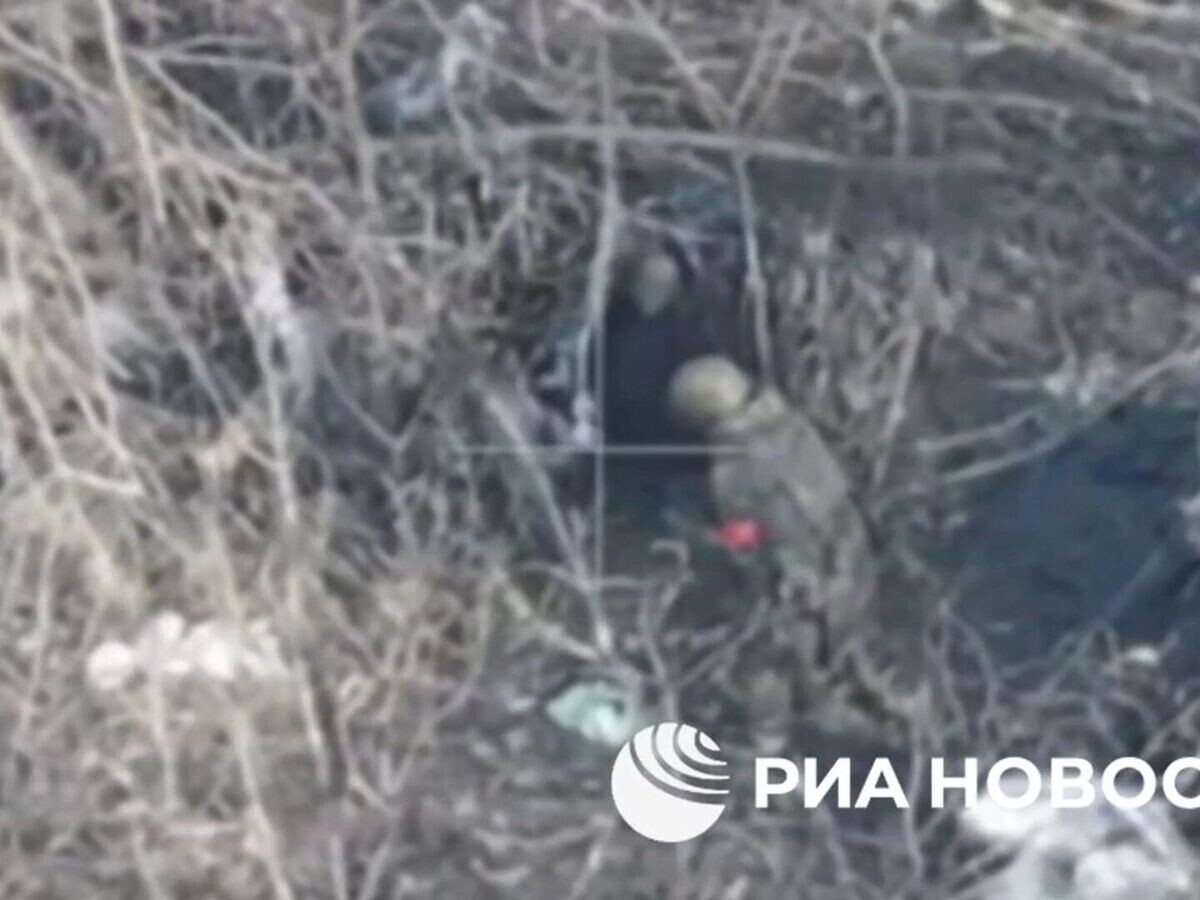    Десантники в курском приграничье берут в плен 10 военнослужащих ВСУ© РИА Новости