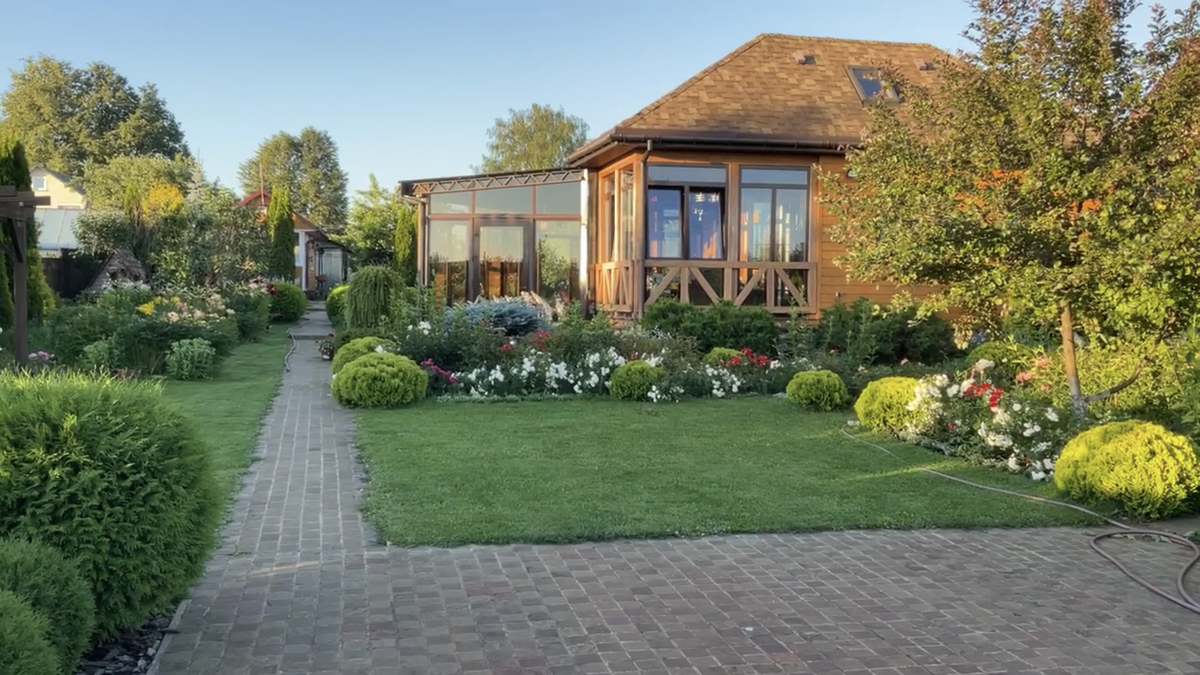 02.07.2025 сад- длинный прямоугольник ( северная сторона)