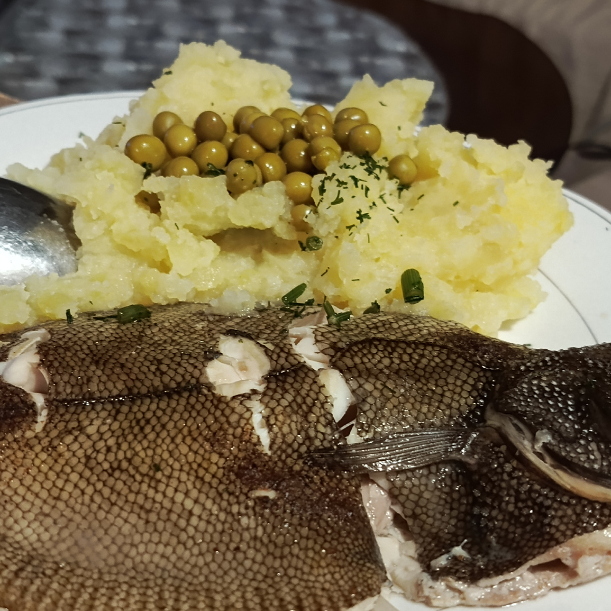 Камбала с картошкой 