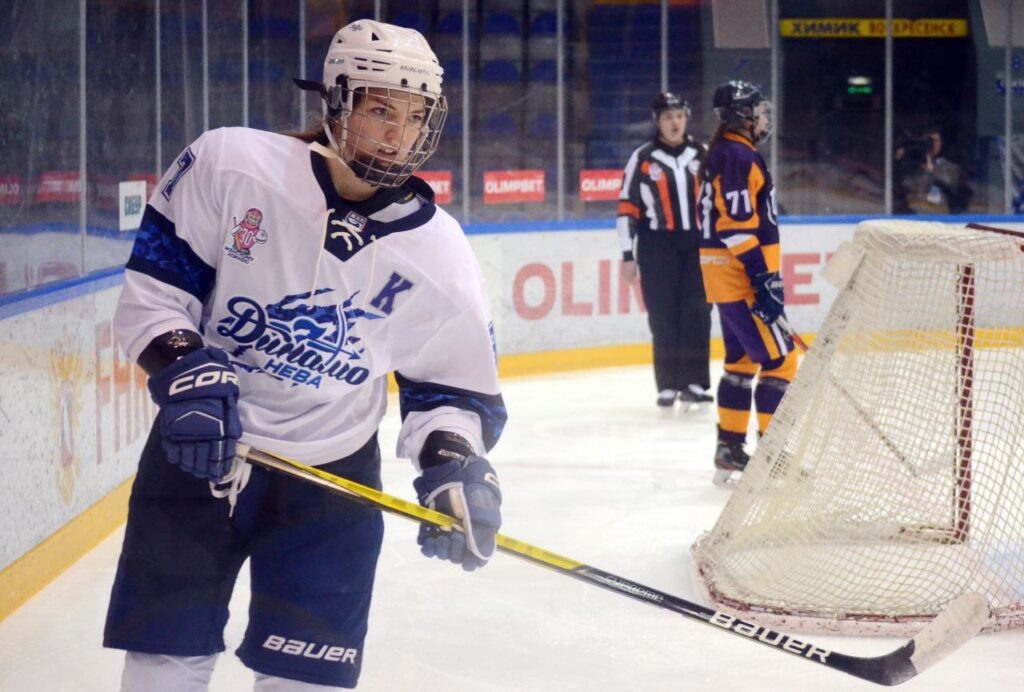 фото представлено Женской хоккейной лигой и ХК «Динамо-Нева»