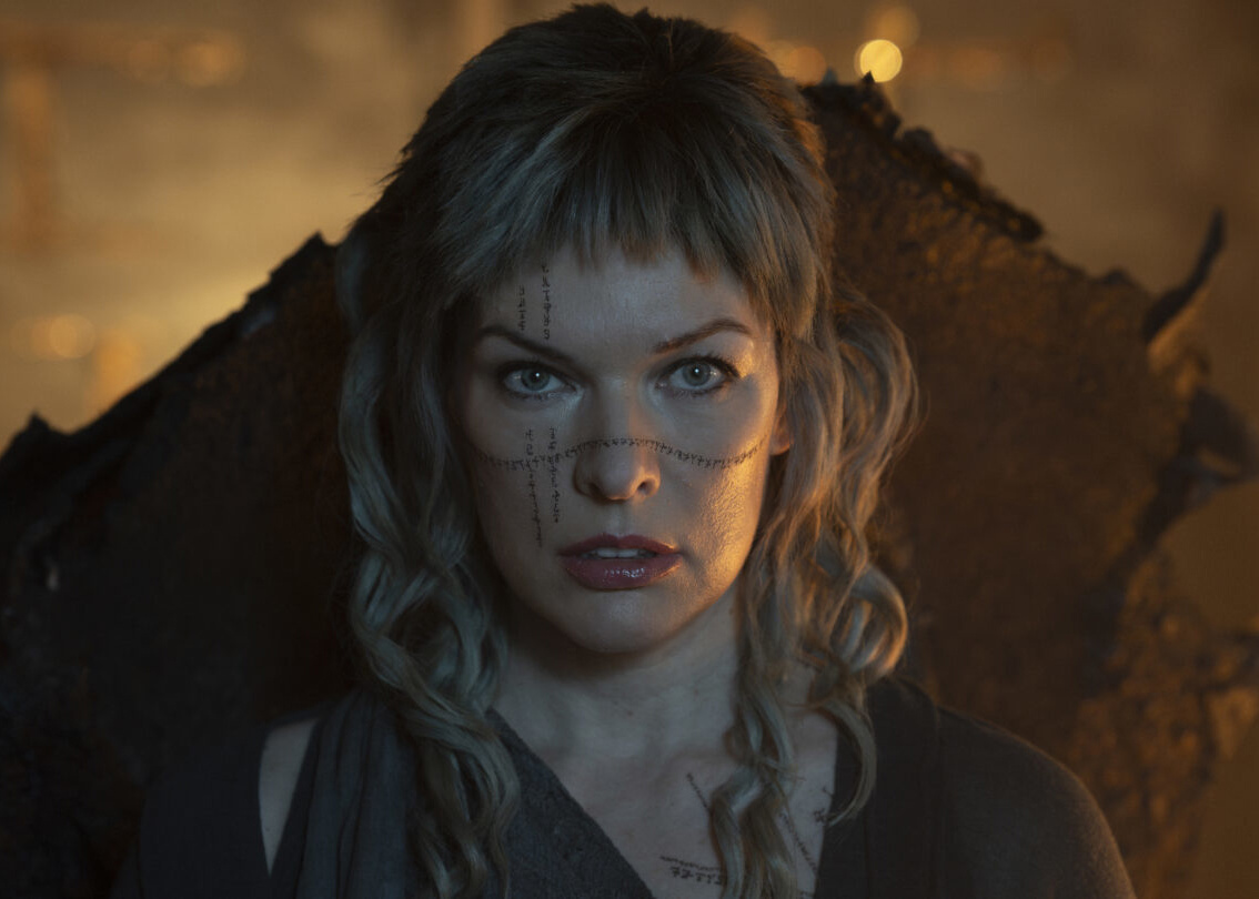 Кадр из фильма «В потерянных землях». © Режиссёр Пол Уильям Скотт Андерсон / Dream Bros. Entertainment, 2025