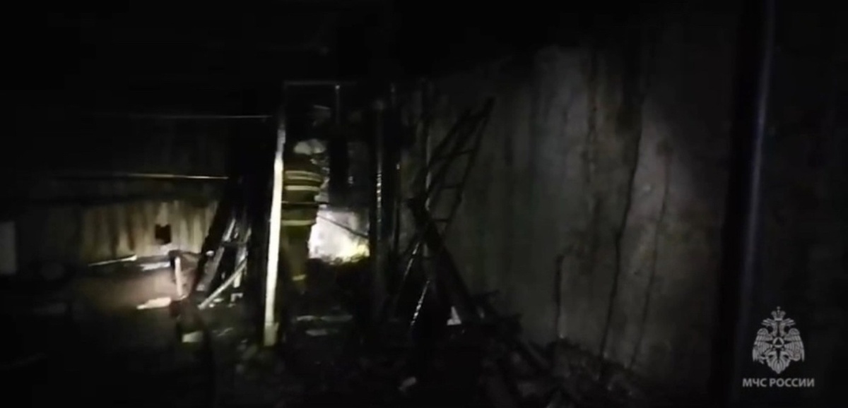    Пламя в Брусовом Курской области: баня в 35 квадратов сгорела дотла