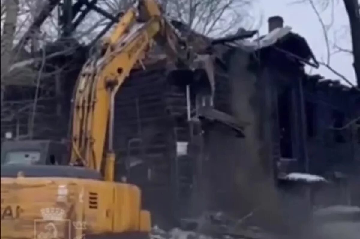    На улице Бердской в Томске начали сносить аварийные дома