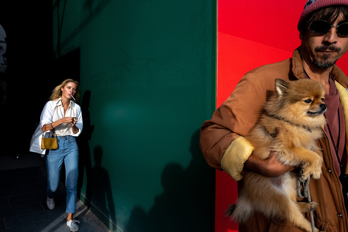 Wenpeng Lu. Street Corner - Leica Q2 + Summilux 28 f/1.7 Asph - 1/2000 sec, aperture 11, ISO 1250