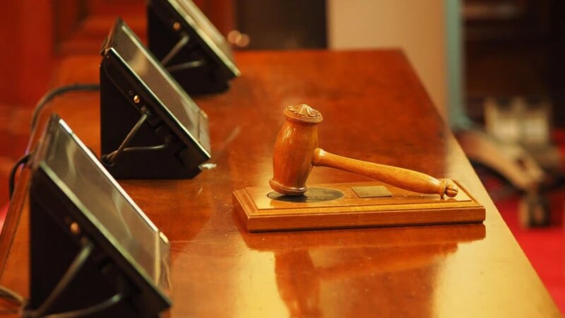     Правосудие. Суд. Молоток СС0