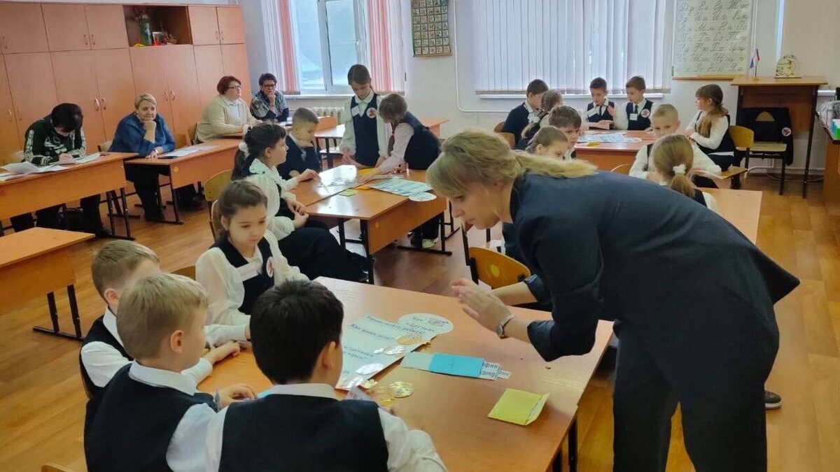    В Курске прошел конкурс профессионального мастерства «Самый классный классный - 2025»